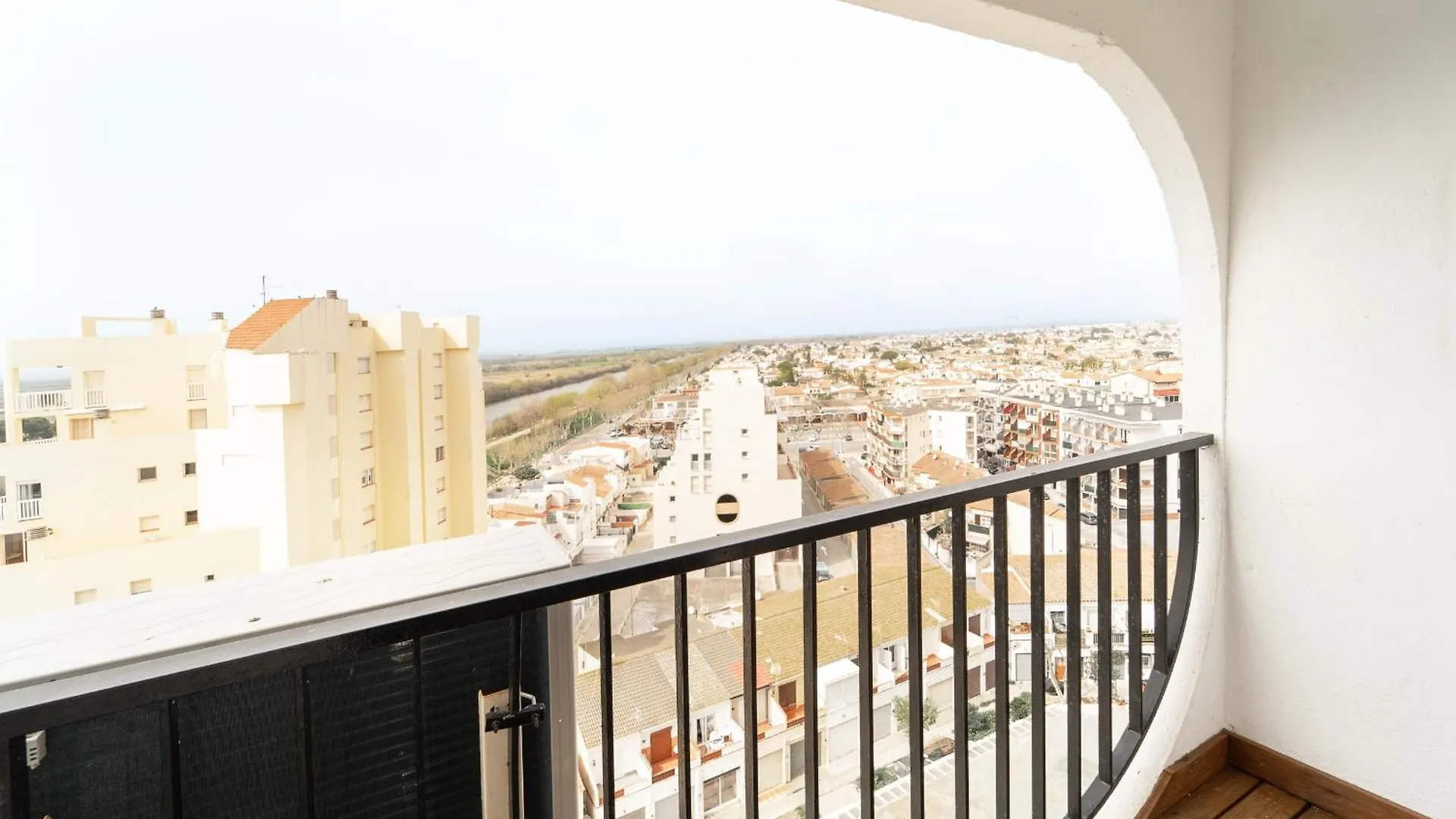 Apartment Welcs Estudio 131 Emp Cerca Del Mar Empuriabrava