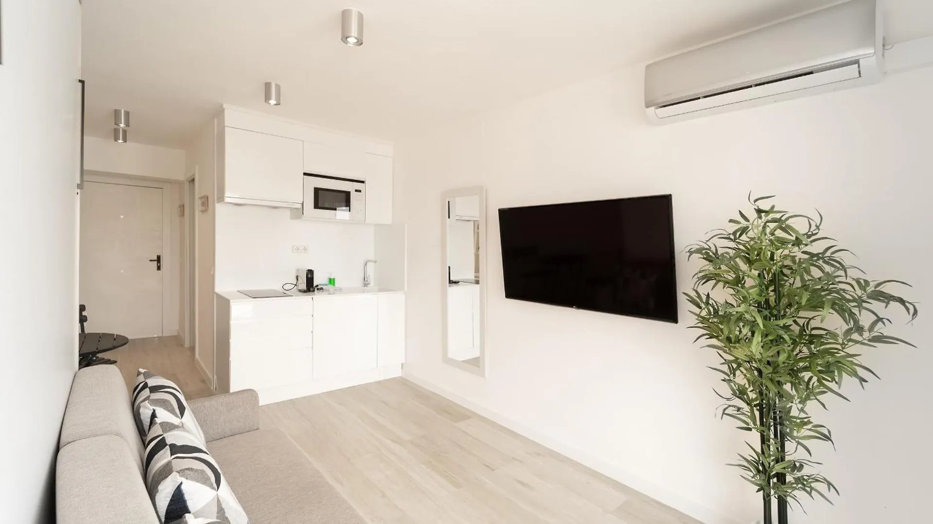 Welcs Estudio 131 Emp Cerca Del Mar Empuriabrava
